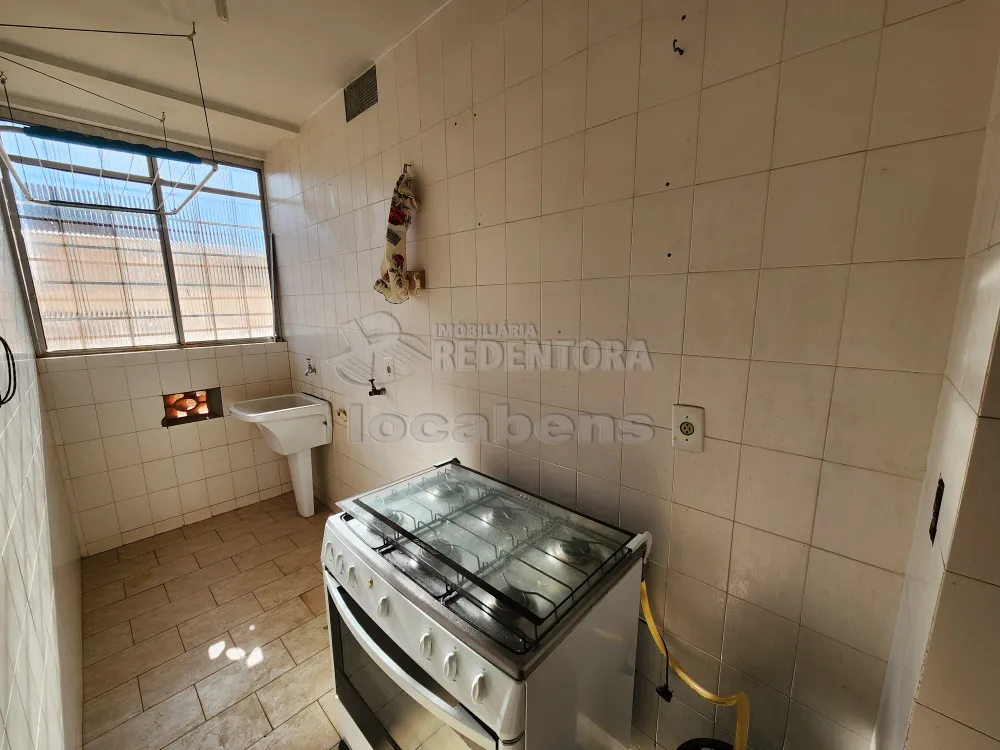 Alugar Apartamento / Padrão em São José do Rio Preto R$ 900,00 - Foto 5