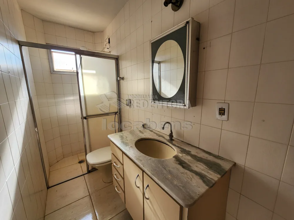 Alugar Apartamento / Padrão em São José do Rio Preto R$ 900,00 - Foto 8