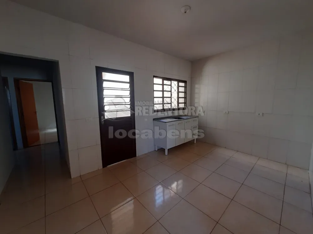 Alugar Casa / Padrão em Guapiaçu R$ 1.140,00 - Foto 5