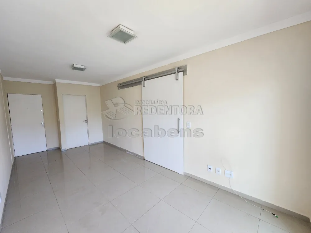 Apartamento para alugar com 2 quartos, 70m² - Foto 2