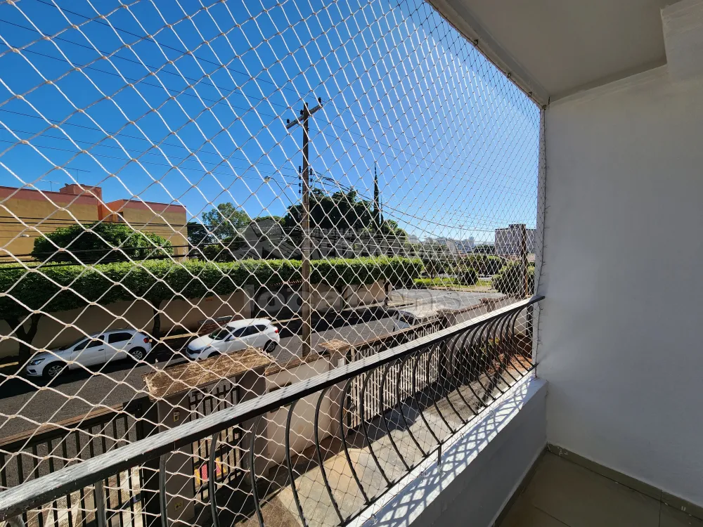 Apartamento para alugar com 2 quartos, 70m² - Foto 4