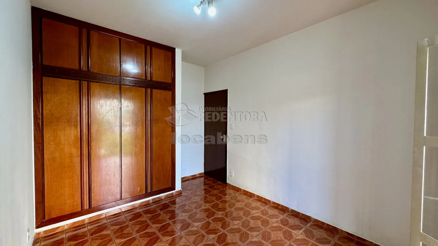 Alugar Apartamento / Padrão em São José do Rio Preto R$ 850,00 - Foto 5