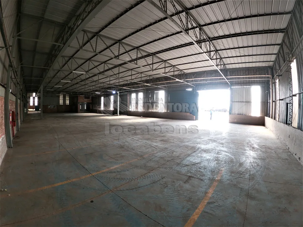 Alugar Comercial / Salão em São José do Rio Preto R$ 35.000,00 - Foto 3