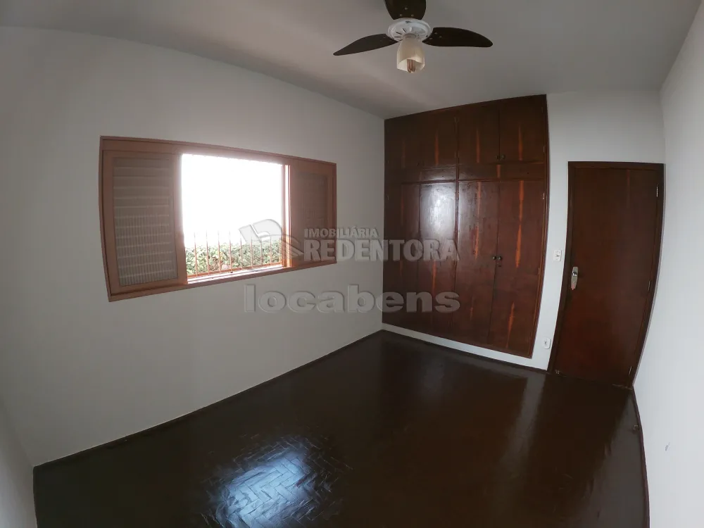 Alugar Casa / Padrão em São José do Rio Preto R$ 1.428,51 - Foto 15