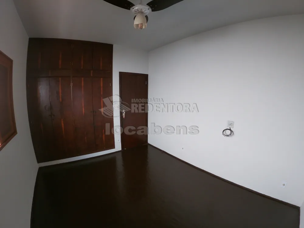 Alugar Casa / Padrão em São José do Rio Preto R$ 1.428,51 - Foto 16