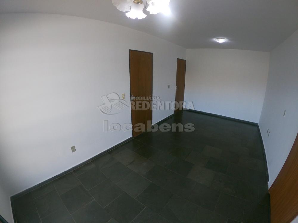 Alugar Apartamento / Padrão em São José do Rio Preto R$ 1.100,00 - Foto 3