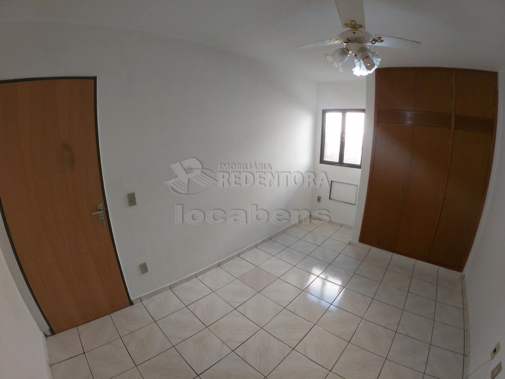 Alugar Apartamento / Padrão em São José do Rio Preto R$ 1.100,00 - Foto 9