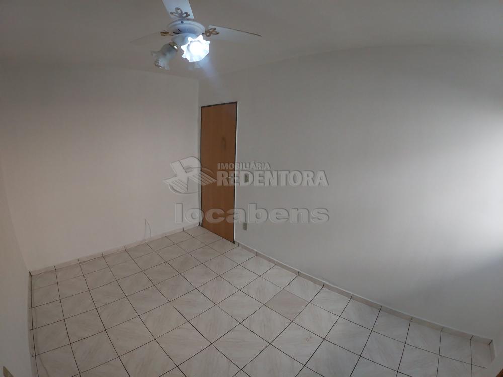 Alugar Apartamento / Padrão em São José do Rio Preto R$ 1.100,00 - Foto 10