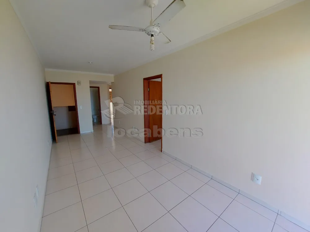 Alugar Apartamento / Padrão em São José do Rio Preto R$ 708,00 - Foto 1