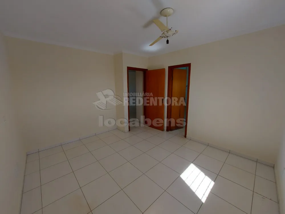 Alugar Apartamento / Padrão em São José do Rio Preto R$ 708,00 - Foto 12