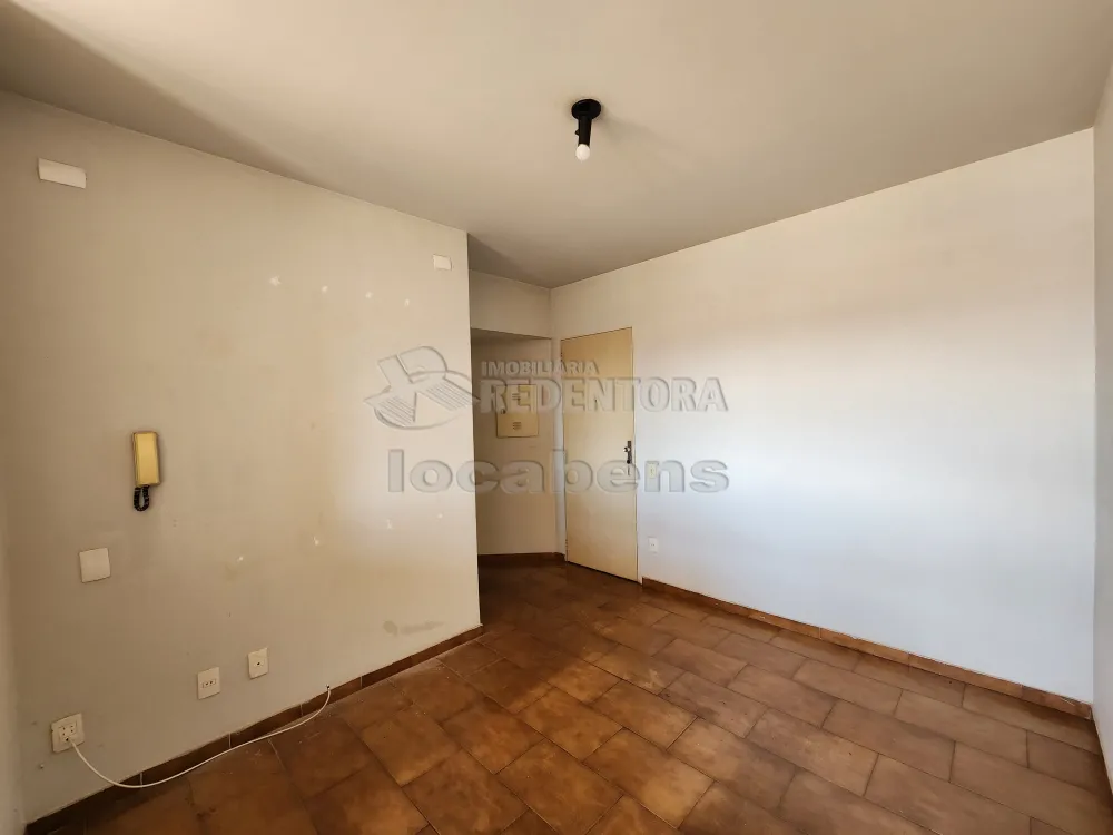 Alugar Apartamento / Padrão em São José do Rio Preto R$ 600,00 - Foto 1