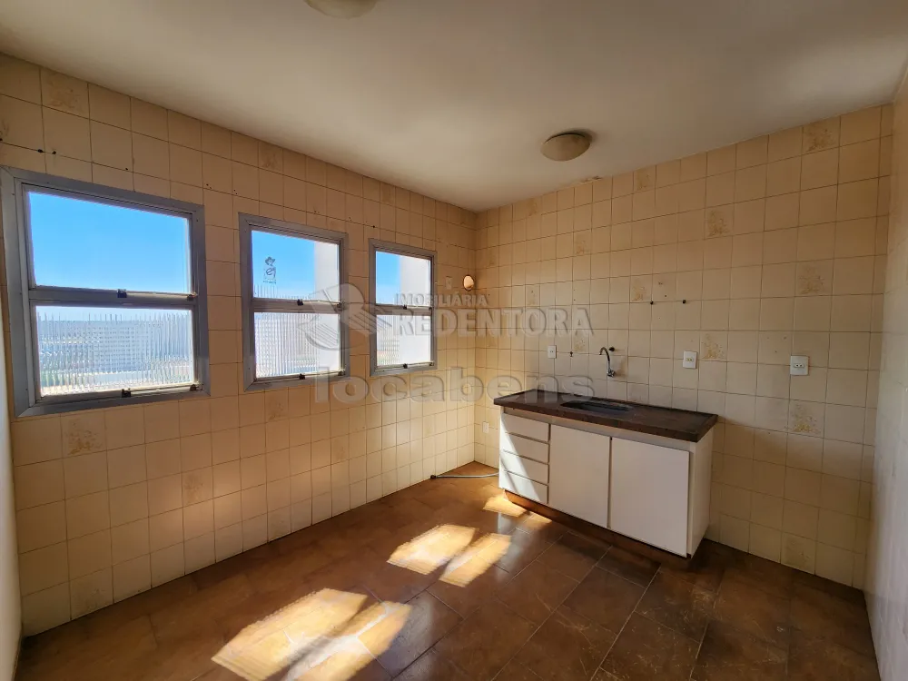Alugar Apartamento / Padrão em São José do Rio Preto R$ 600,00 - Foto 2