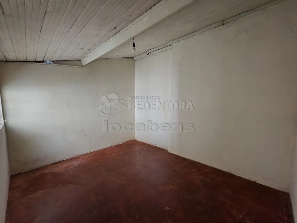 Alugar Casa / Padrão em São José do Rio Preto R$ 500,00 - Foto 2