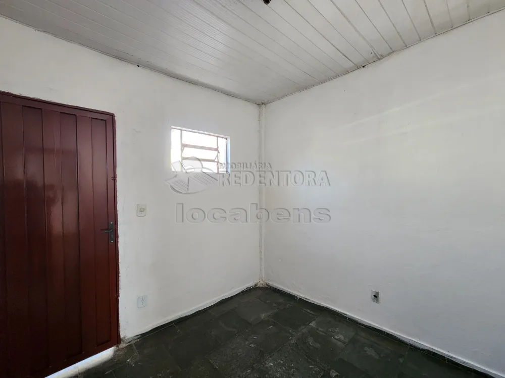 Alugar Casa / Padrão em São José do Rio Preto R$ 600,00 - Foto 3