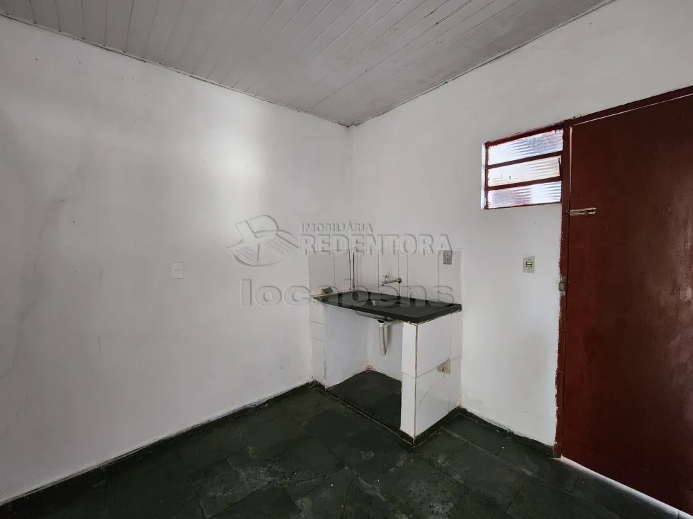 Alugar Casa / Padrão em São José do Rio Preto apenas R$ 600,00 - Foto 4