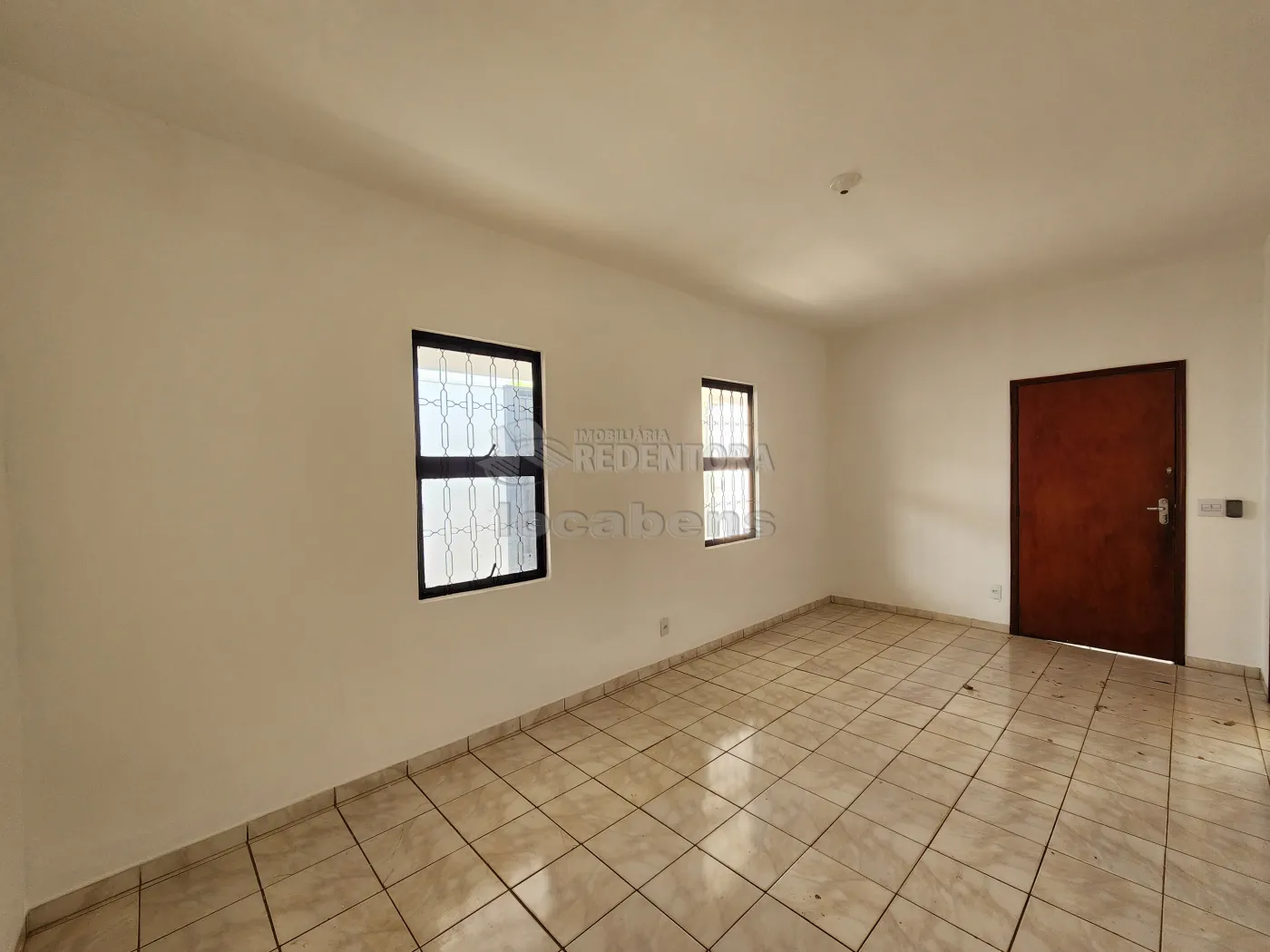 Alugar Casa / Padrão em São José do Rio Preto R$ 2.200,00 - Foto 3