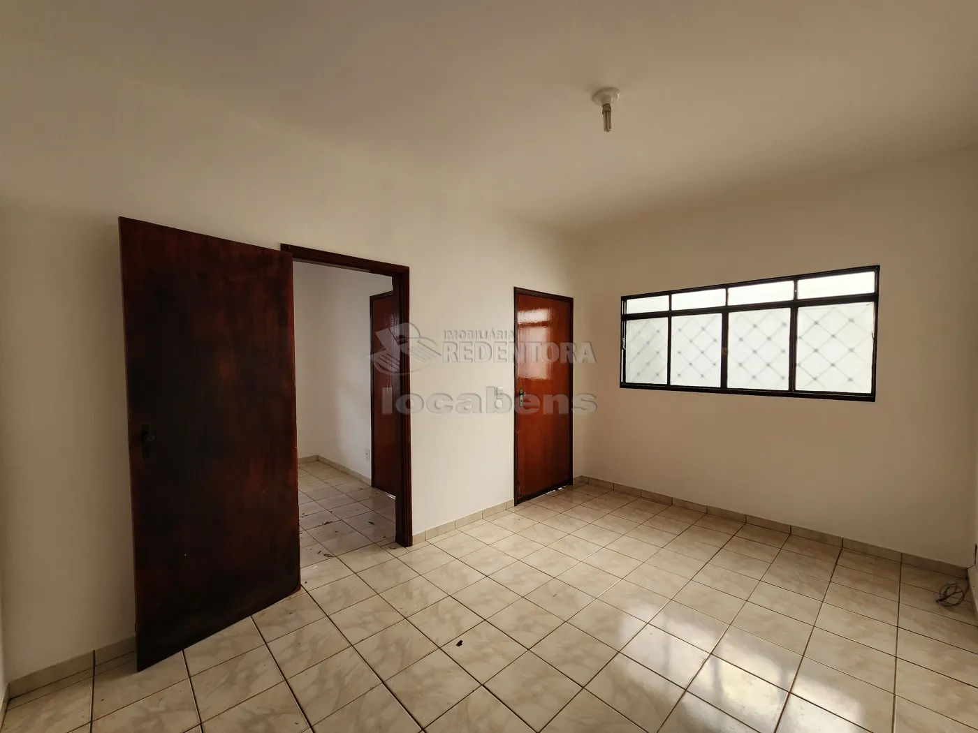 Alugar Casa / Padrão em São José do Rio Preto R$ 2.200,00 - Foto 5