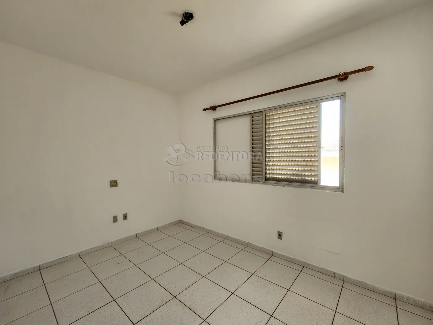 Alugar Apartamento / Padrão em São José do Rio Preto R$ 850,00 - Foto 8