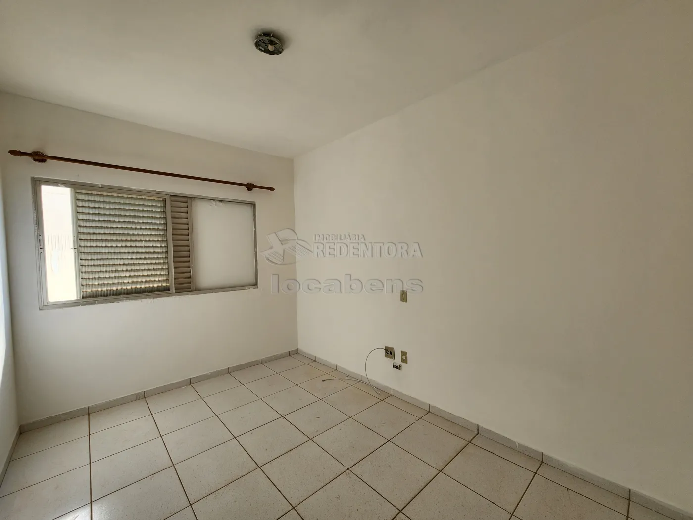 Alugar Apartamento / Padrão em São José do Rio Preto R$ 850,00 - Foto 11