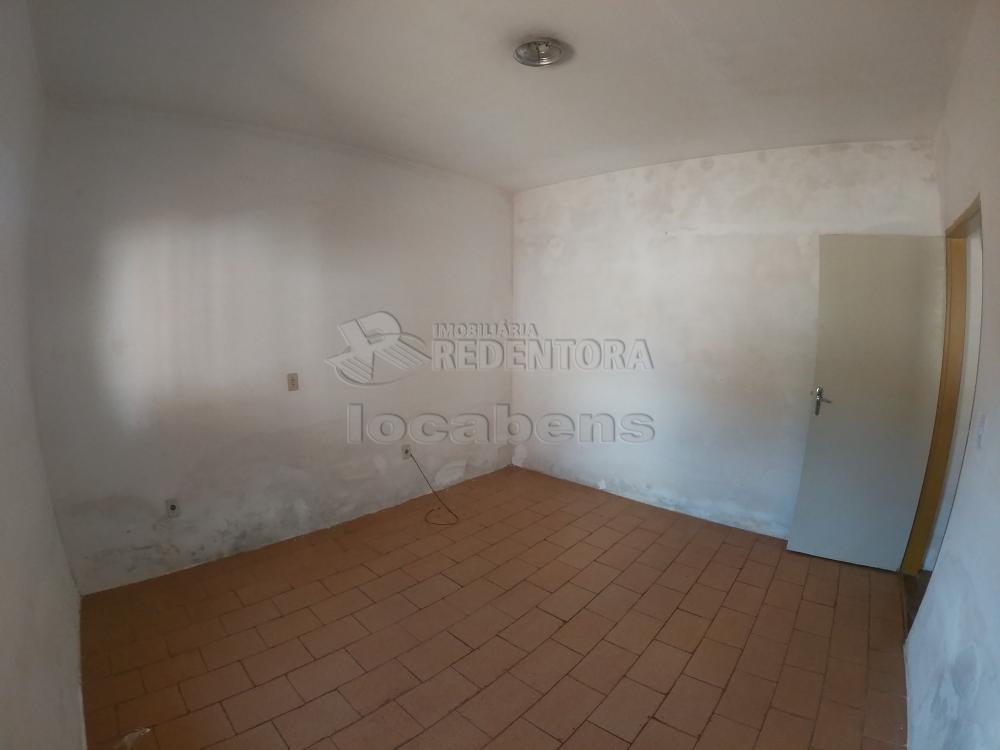 Alugar Casa / Padrão em São José do Rio Preto R$ 850,00 - Foto 14