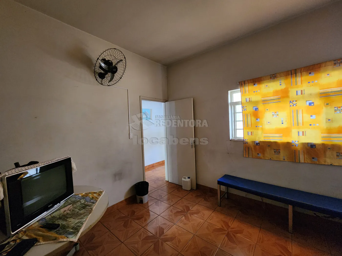 Alugar Casa / Padrão em São José do Rio Preto R$ 2.500,00 - Foto 4