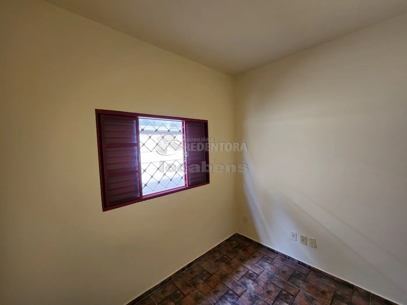 Alugar Casa / Padrão em São José do Rio Preto R$ 780,00 - Foto 4