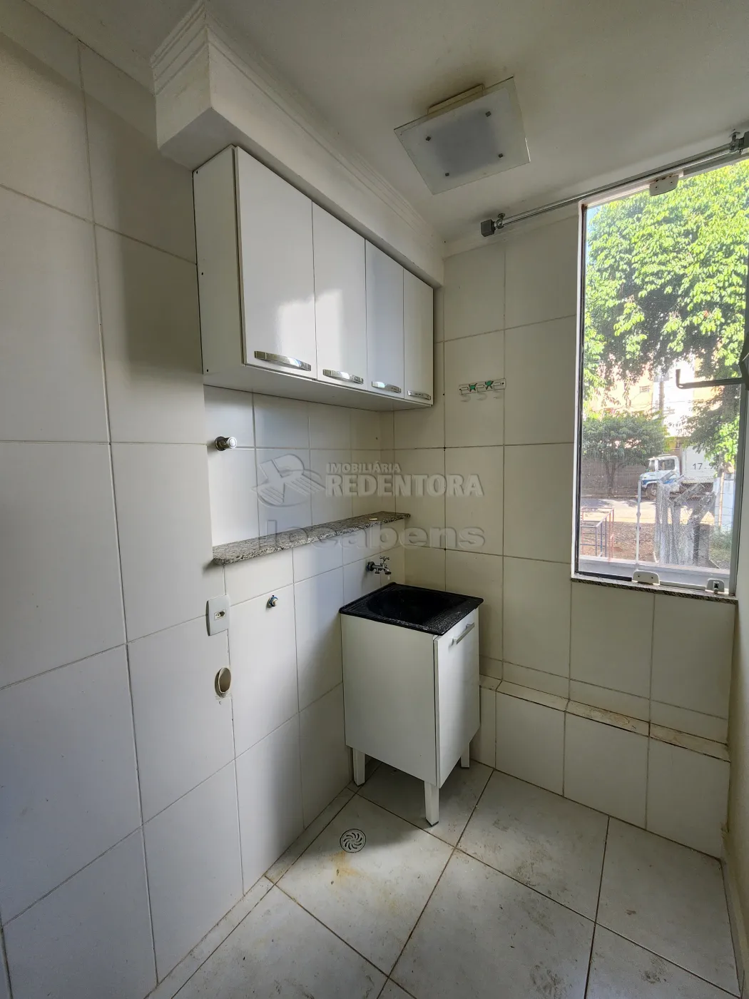 Alugar Apartamento / Padrão em São José do Rio Preto R$ 950,00 - Foto 9