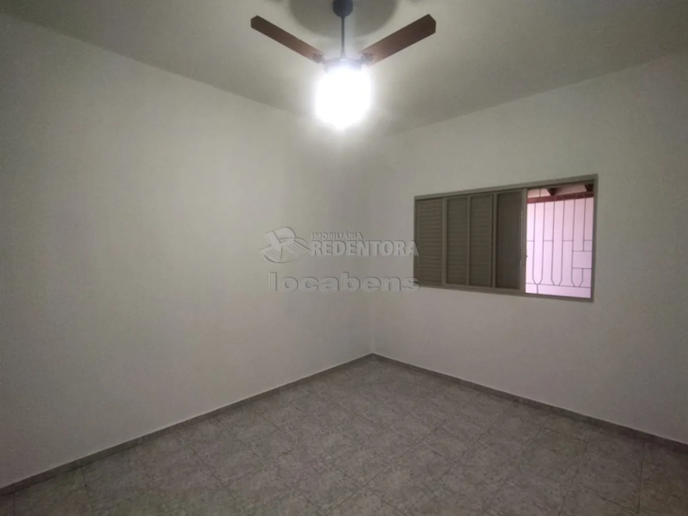 Alugar Casa / Padrão em São José do Rio Preto R$ 2.500,00 - Foto 13