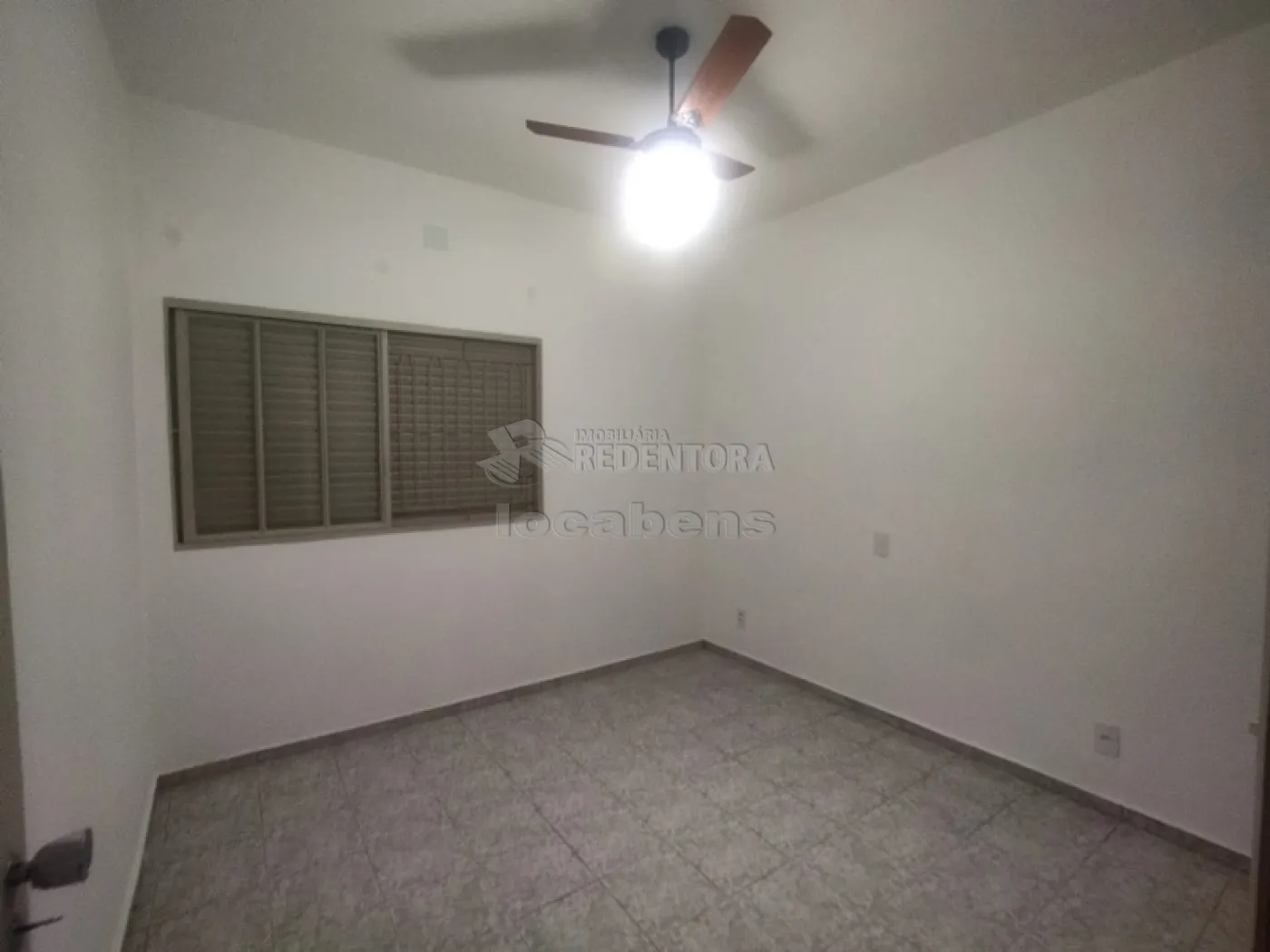 Alugar Casa / Padrão em São José do Rio Preto R$ 2.500,00 - Foto 14