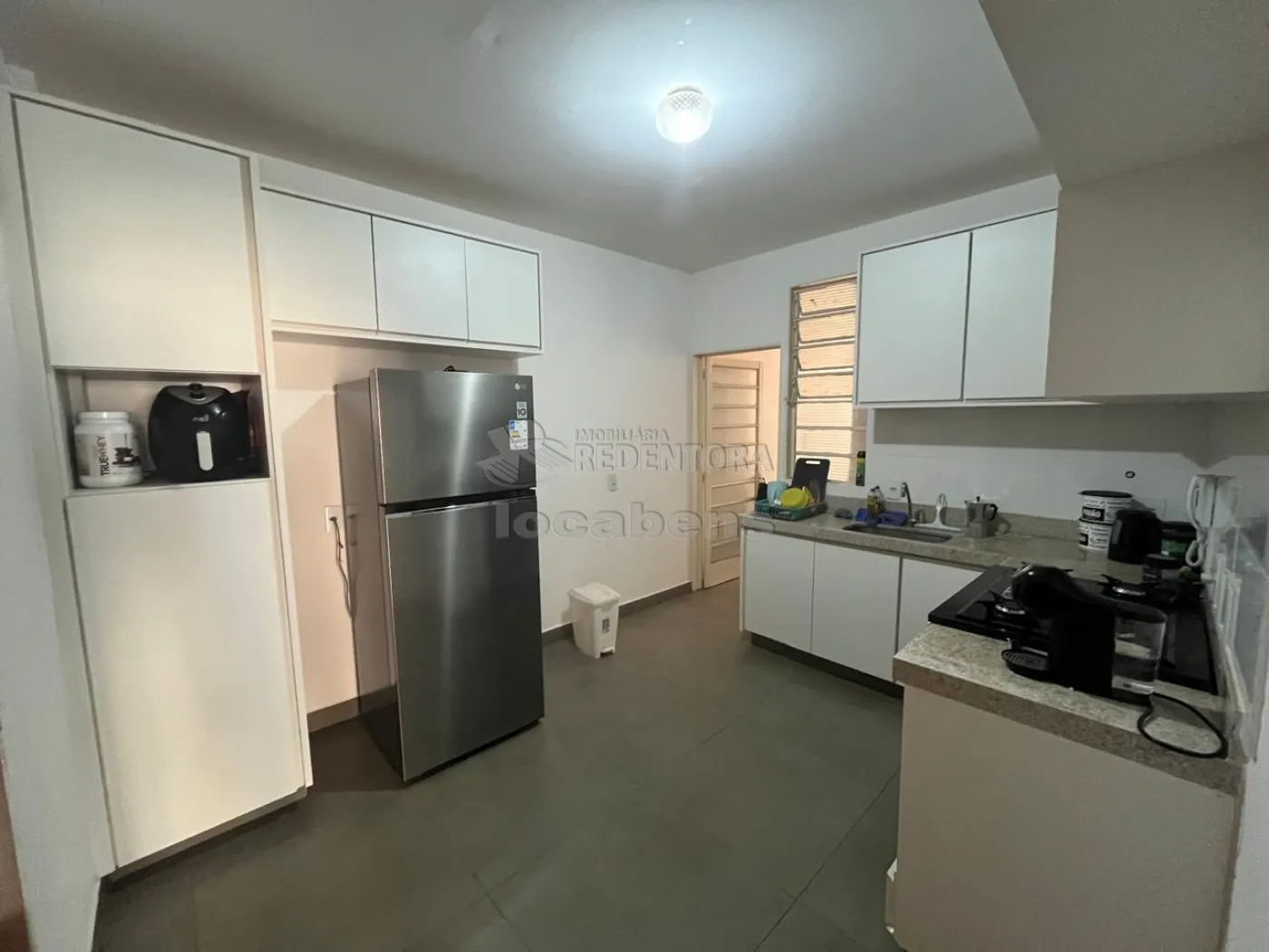Alugar Apartamento / Padrão em São José do Rio Preto R$ 900,00 - Foto 2