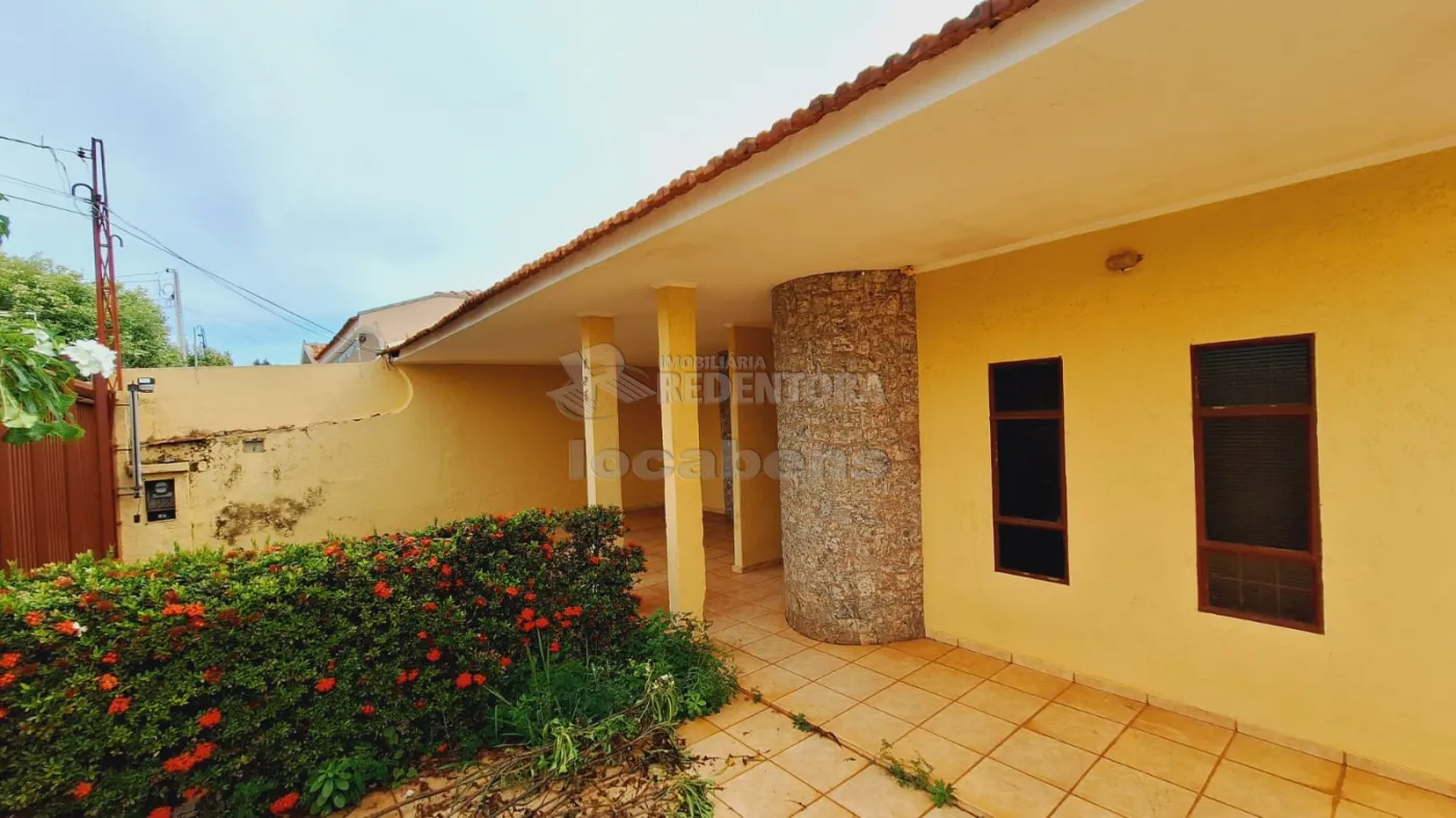 Alugar Casa / Padrão em São José do Rio Preto R$ 2.500,00 - Foto 4