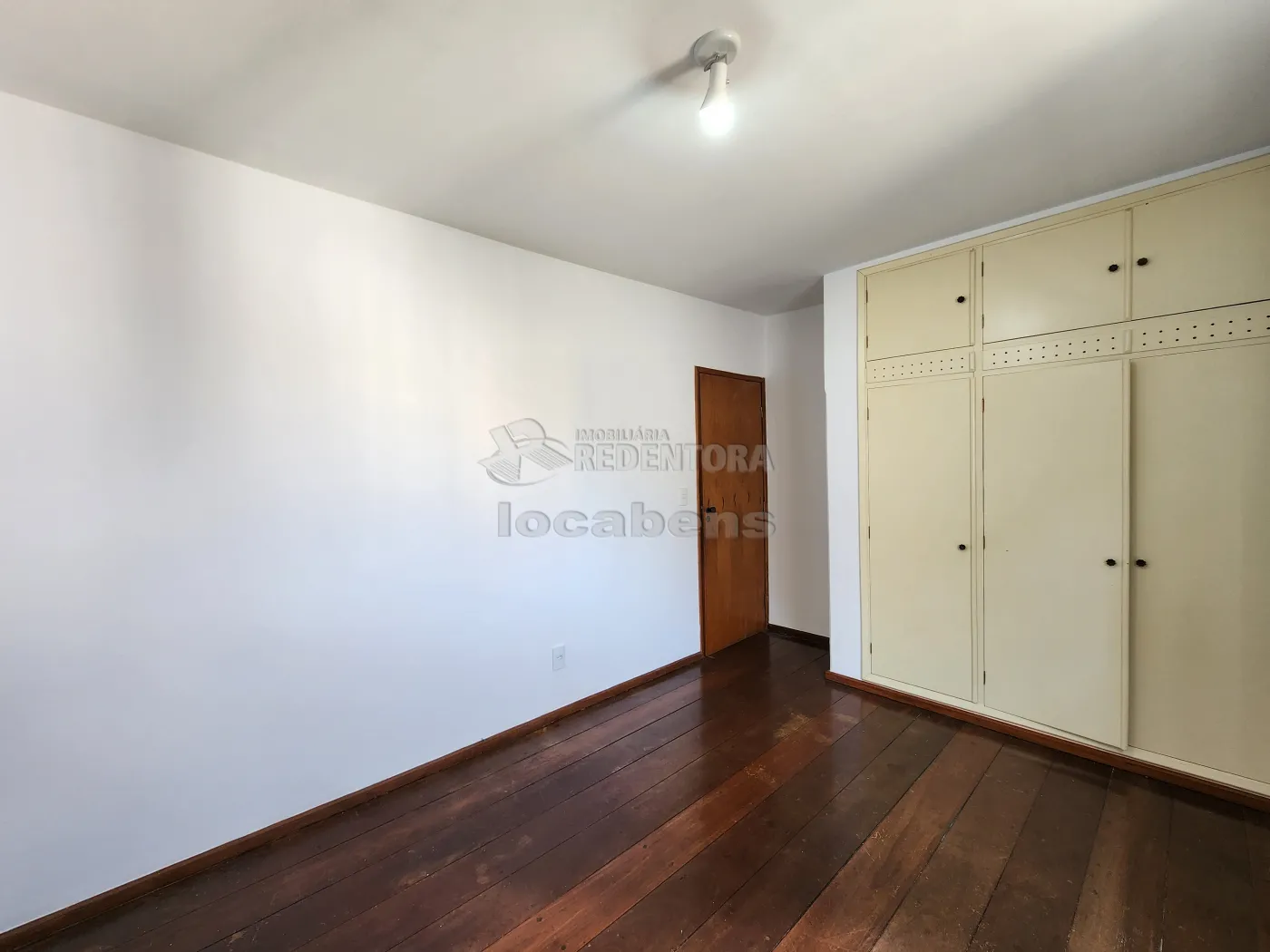 Alugar Apartamento / Padrão em São José do Rio Preto R$ 1.600,00 - Foto 8