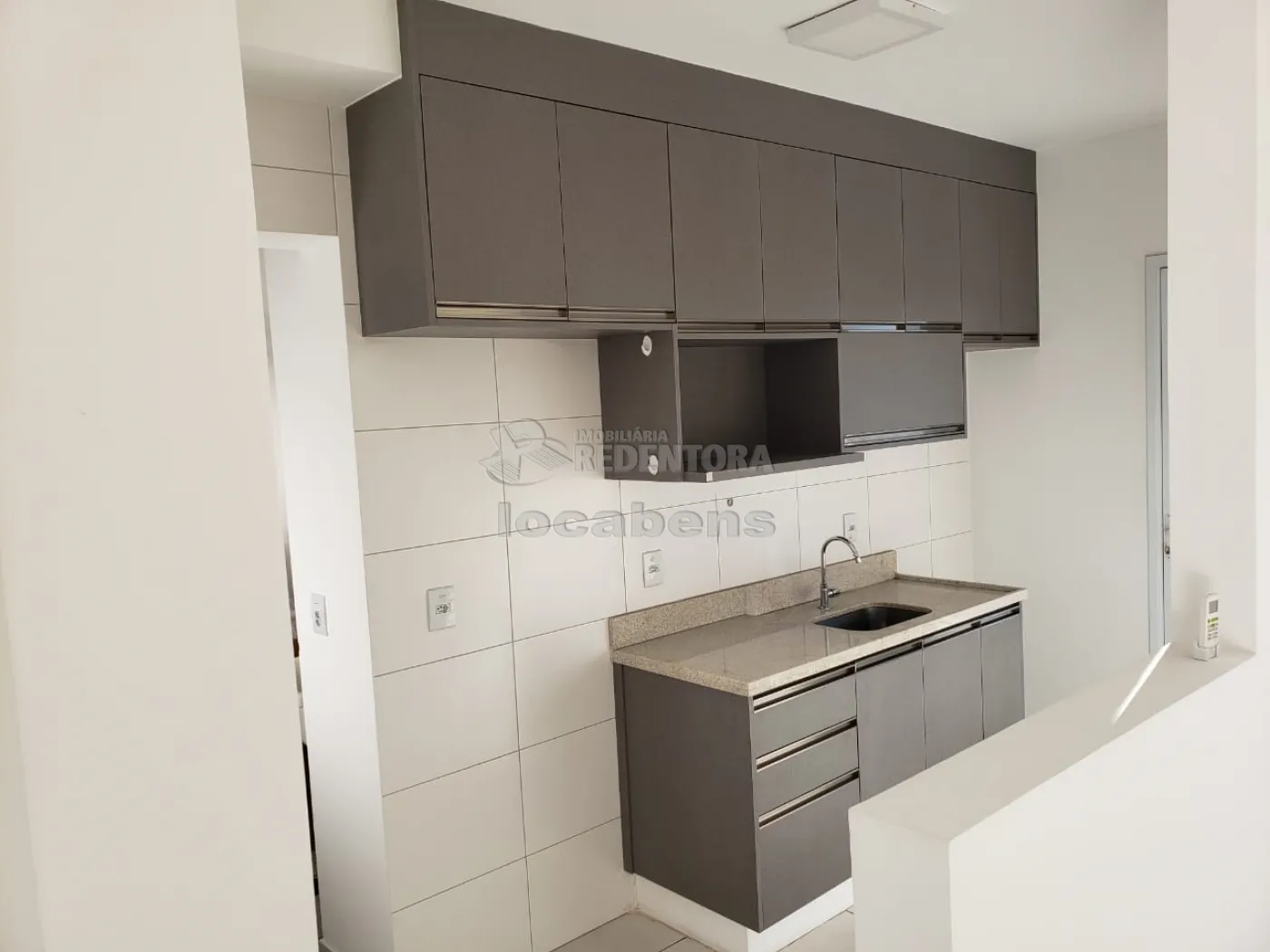 Alugar Apartamento / Padrão em São José do Rio Preto R$ 3.200,00 - Foto 3