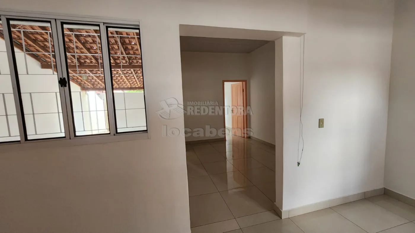 Alugar Casa / Padrão em São José do Rio Preto R$ 2.200,00 - Foto 18