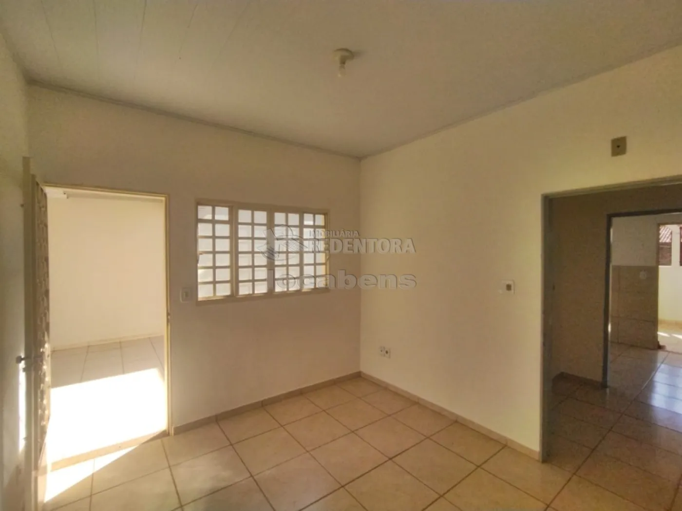 Alugar Casa / Padrão em São José do Rio Preto R$ 1.800,00 - Foto 5
