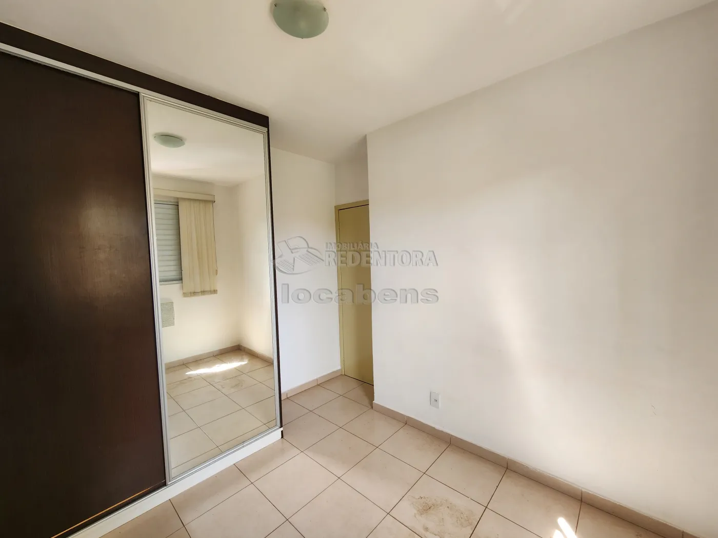 Alugar Apartamento / Padrão em São José do Rio Preto R$ 1.100,00 - Foto 9