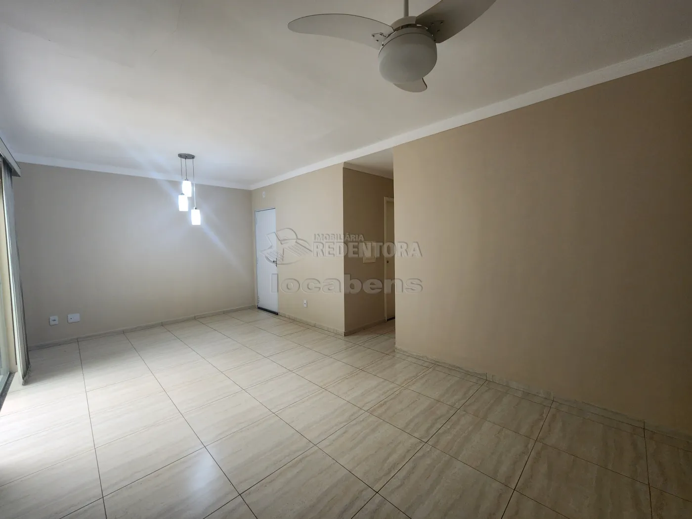Alugar Casa / Condomínio em São José do Rio Preto R$ 2.300,00 - Foto 2