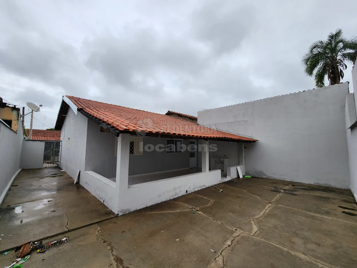 Alugar Casa / Padrão em São José do Rio Preto R$ 1.300,00 - Foto 12