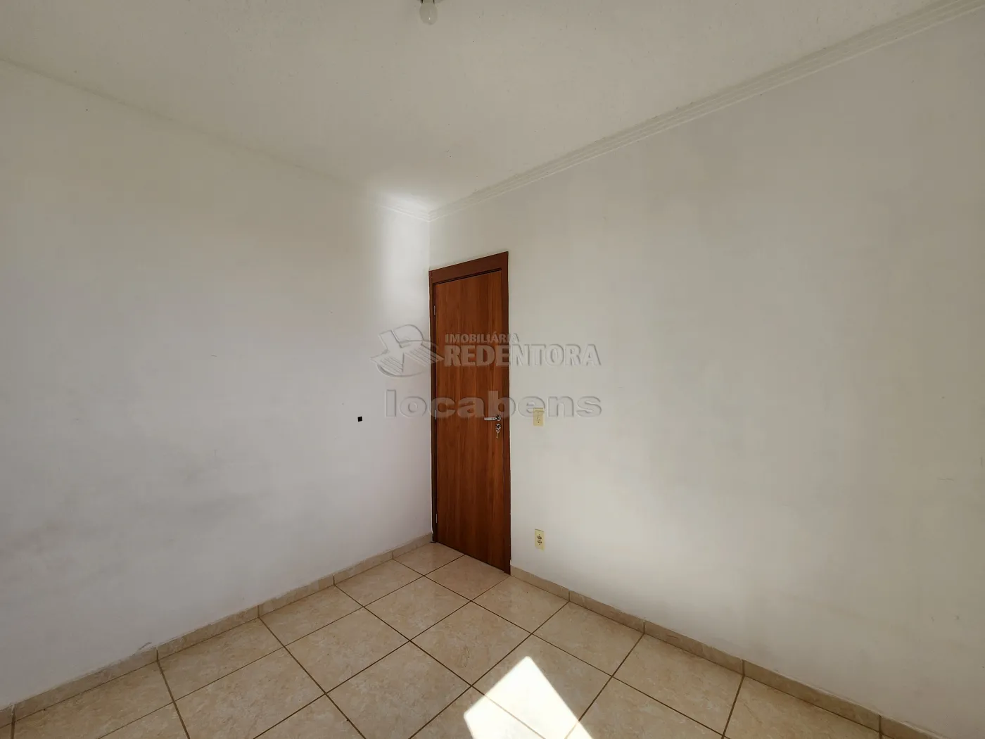 Alugar Apartamento / Padrão em São José do Rio Preto R$ 850,00 - Foto 8