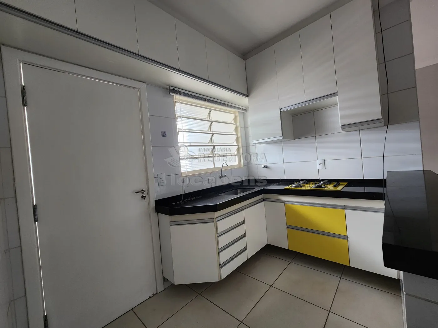 Alugar Apartamento / Padrão em São José do Rio Preto R$ 1.100,00 - Foto 3