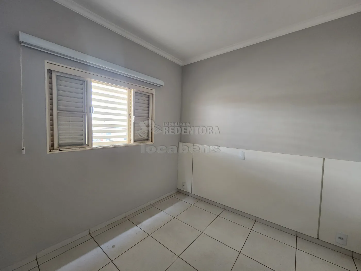 Alugar Apartamento / Padrão em São José do Rio Preto R$ 1.100,00 - Foto 7