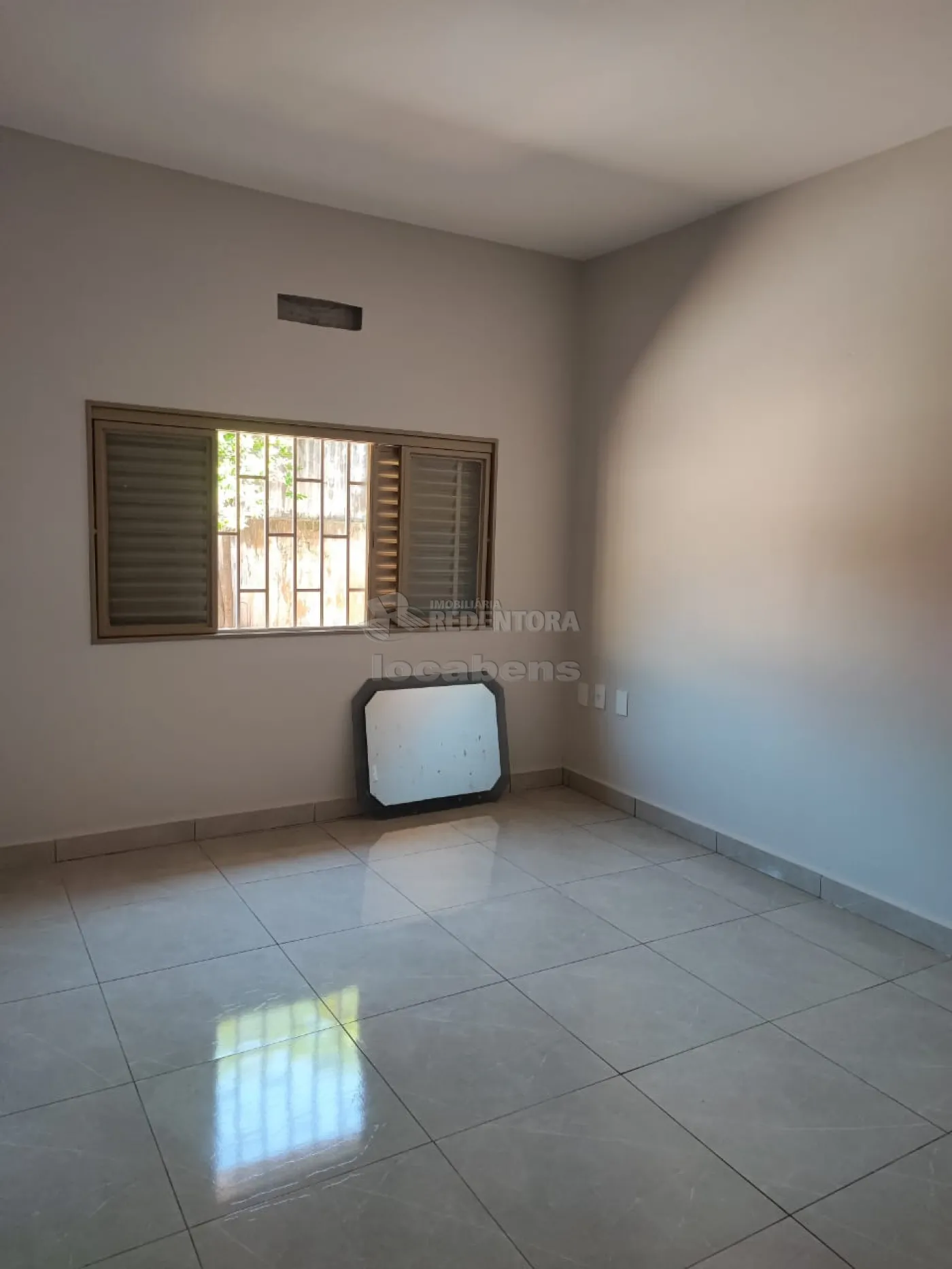 Alugar Casa / Padrão em São José do Rio Preto R$ 2.500,00 - Foto 1