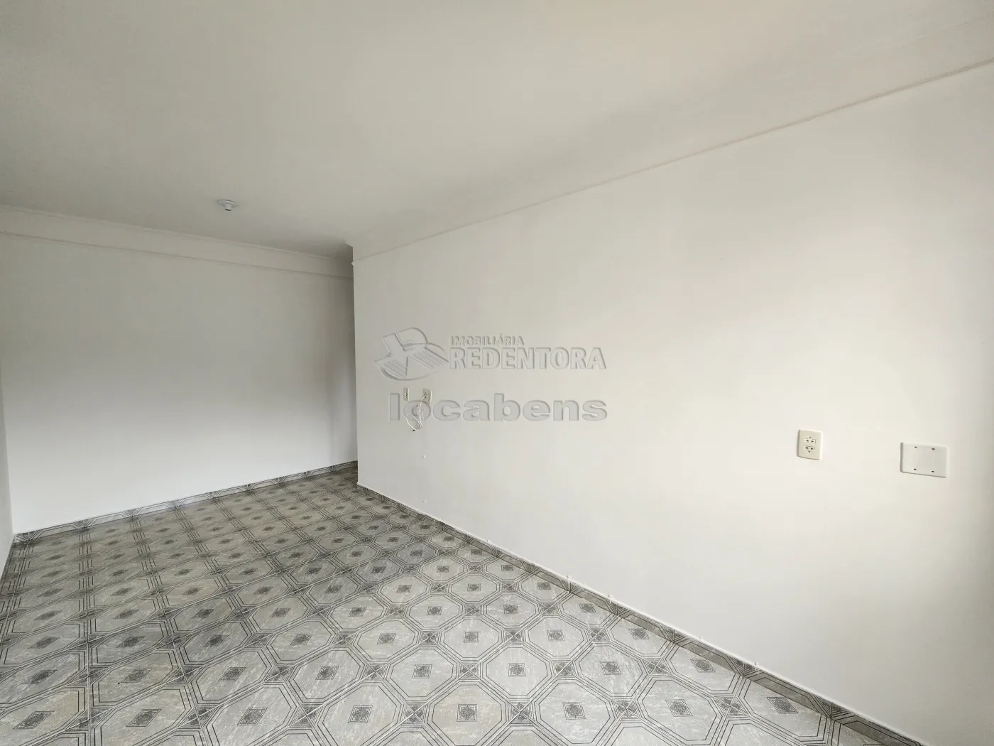 Alugar Apartamento / Padrão em São José do Rio Preto R$ 900,00 - Foto 2