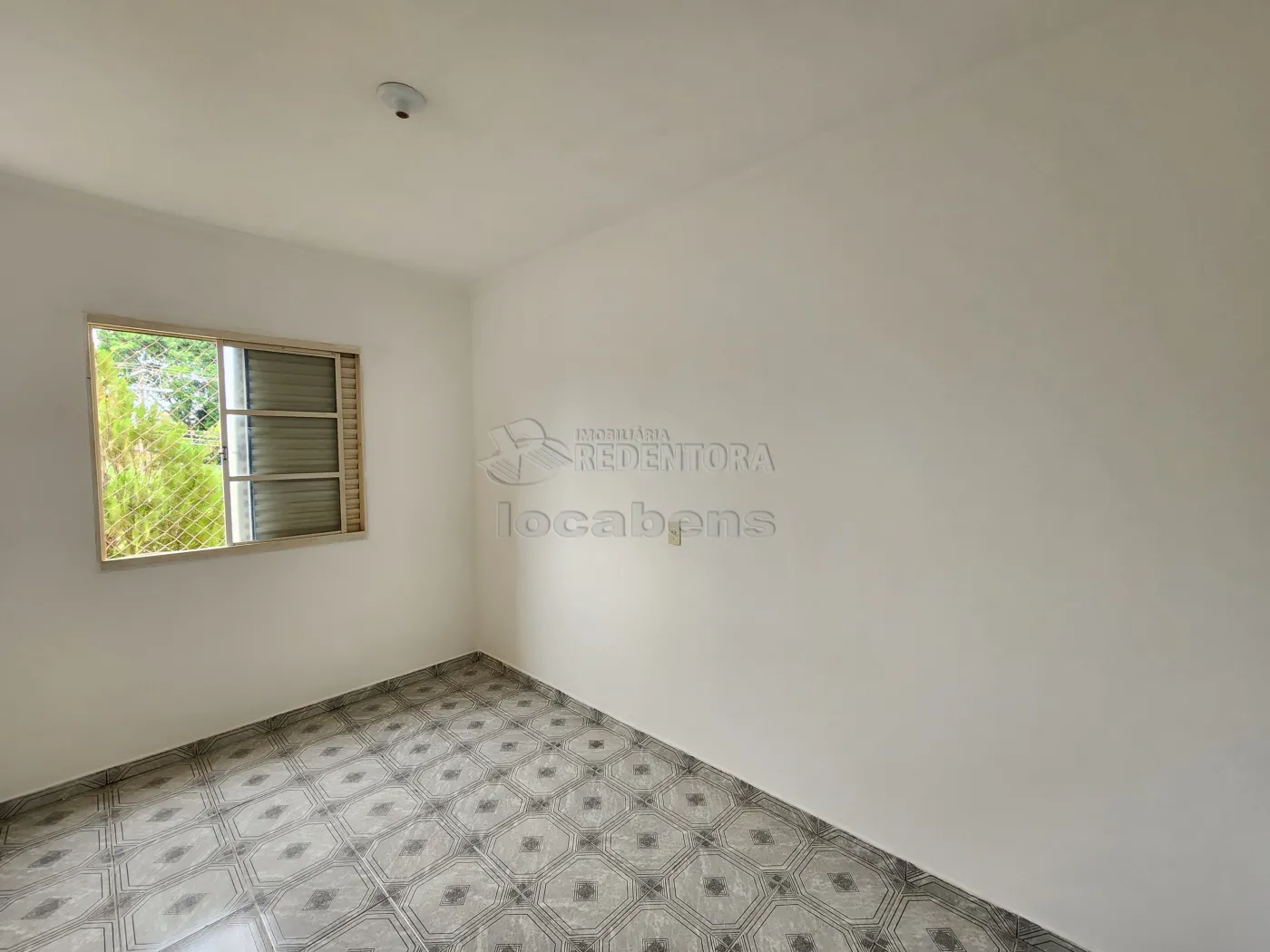 Alugar Apartamento / Padrão em São José do Rio Preto R$ 900,00 - Foto 11