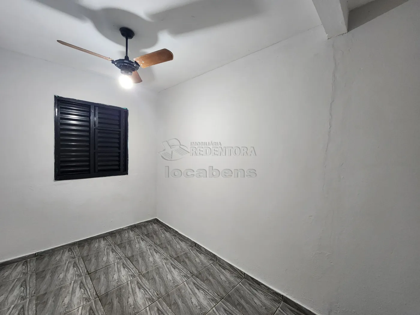 Alugar Casa / Padrão em São José do Rio Preto R$ 2.000,00 - Foto 14