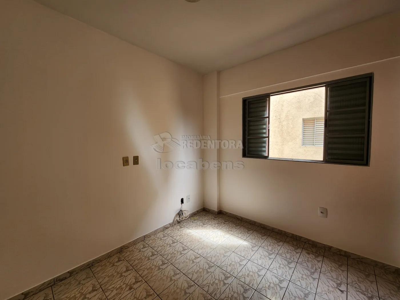 Alugar Apartamento / Padrão em São José do Rio Preto R$ 870,00 - Foto 5