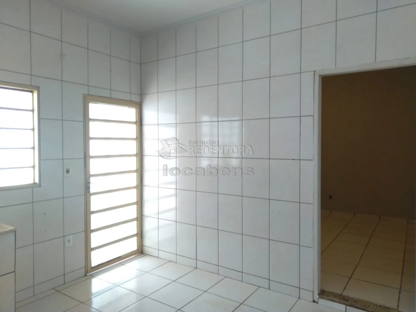 Alugar Casa / Padrão em São José do Rio Preto R$ 800,00 - Foto 8