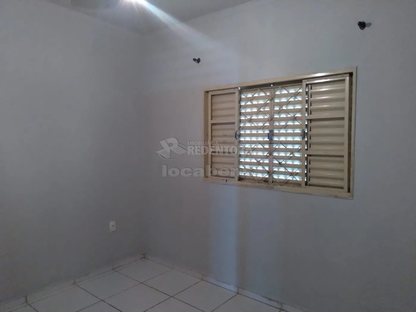 Alugar Casa / Padrão em São José do Rio Preto R$ 900,00 - Foto 15