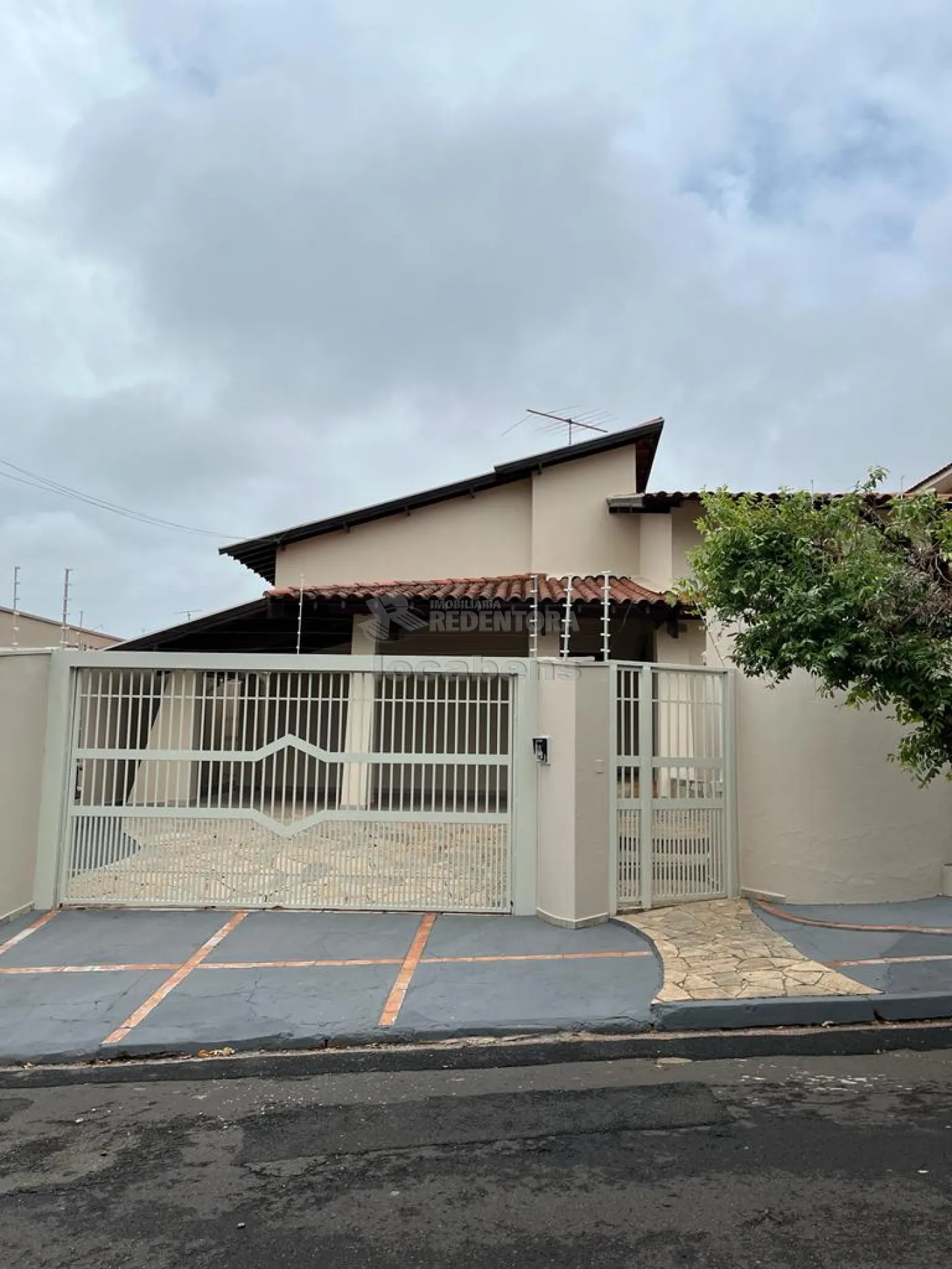 Comprar Casa / Padrão em São José do Rio Preto apenas R$ 500.000,00 - Foto 1