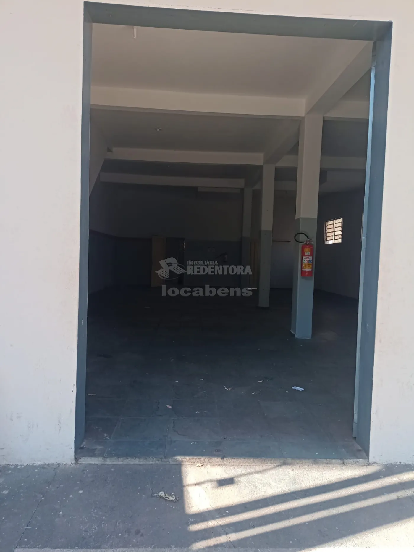 Alugar Comercial / Salão em São José do Rio Preto R$ 2.400,00 - Foto 1